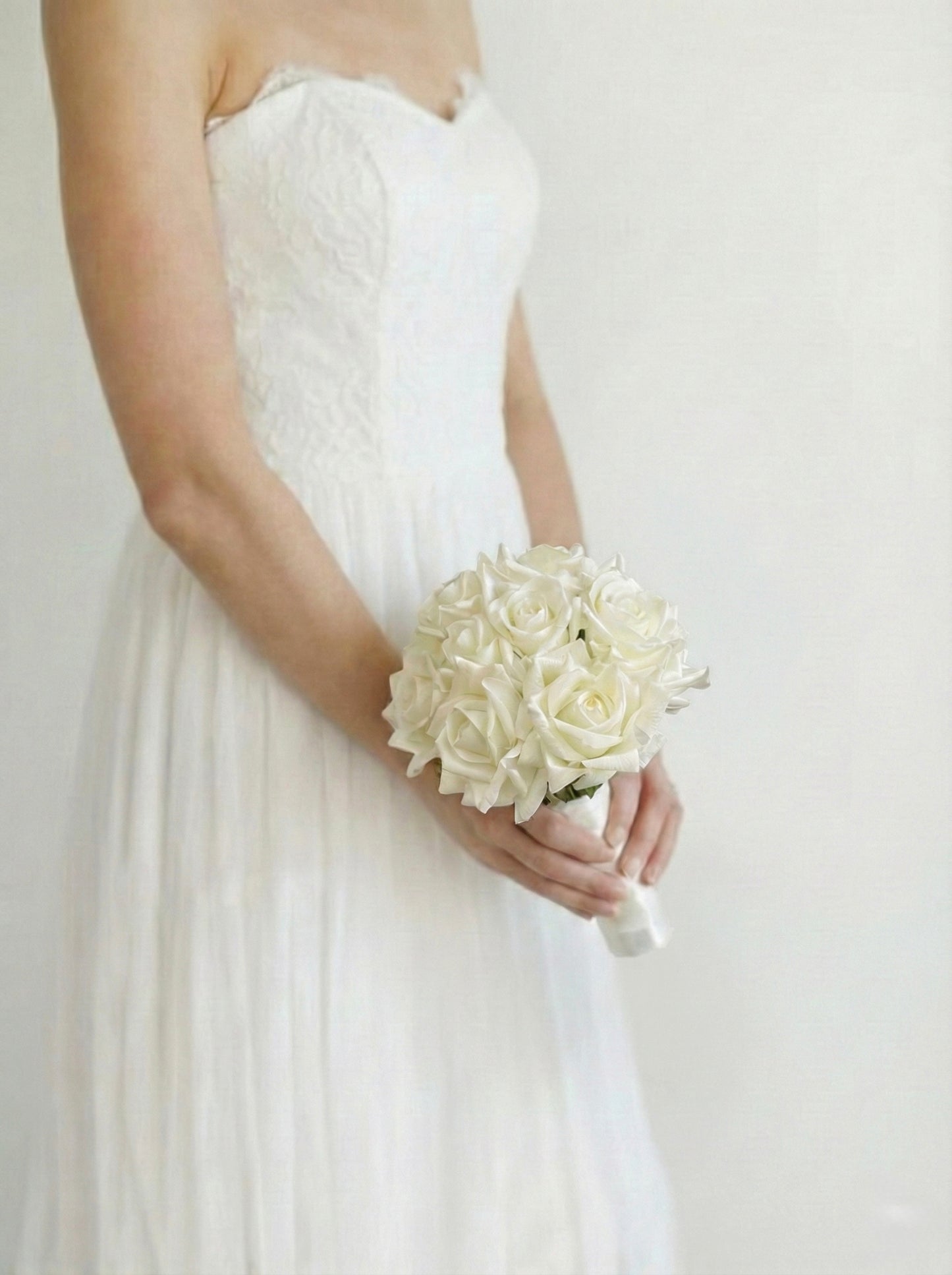 Deluxe Rose Bouquet in Cream White (Bouquet Price)